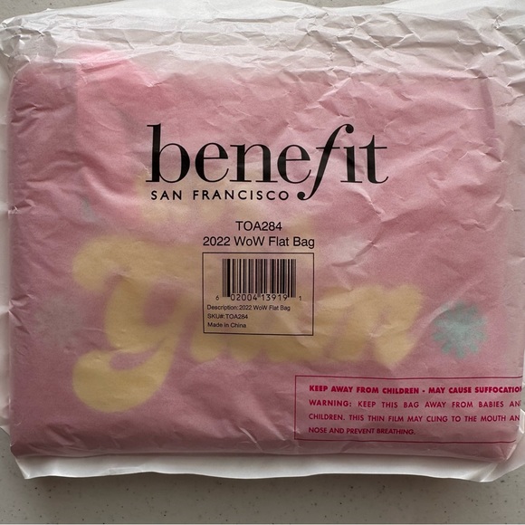 Benefit Give A Glam Makeup Travel Bag NEW! - Picture 8 of 9